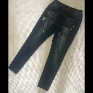 Fashion Nova Distressed Jeans NWOT